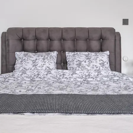 아파트 Library House 