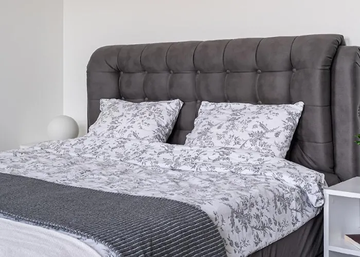 Apartment Library House 