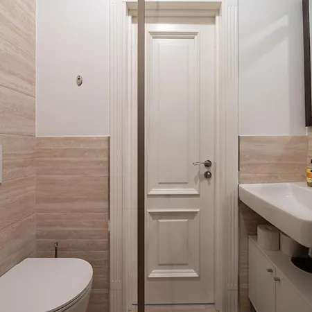 דירה Library House 